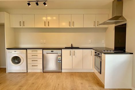 Photo of property in 39 Tamahere Drive, Glenfield, Auckland, 0629