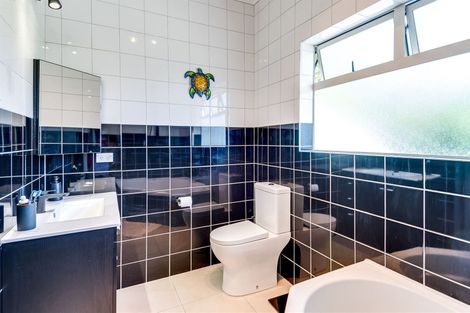 Photo of property in 5 Ballance Place, Marewa, Napier, 4110