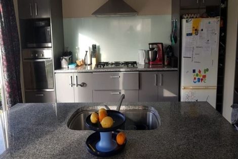 Photo of property in 10 Bridgefield Crescent, Flat Bush, Auckland, 2016