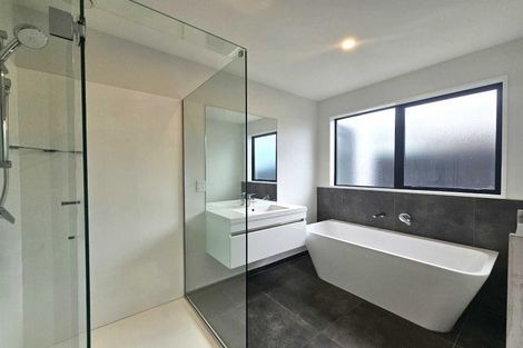 Photo of property in 2/21 Blakes Road, Belfast, Christchurch, 8051