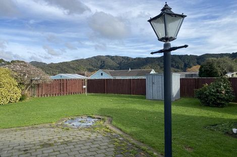Photo of property in 11 Momona Street, Wainuiomata, Lower Hutt, 5014