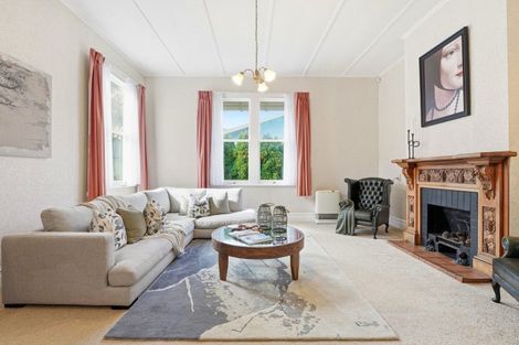 Photo of property in 80 Great North Road, Saint Johns Hill, Whanganui, 4500