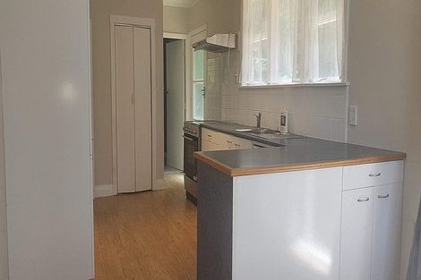 Photo of property in 39 Korau Grove, Stokes Valley, Lower Hutt, 5019