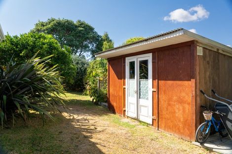 Photo of property in 61 Lorenzen Bay Road, Raglan, 3225