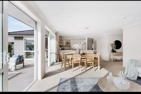 Photo of property in 10 Te Kio Crescent, Papamoa Beach, Papamoa, 3118