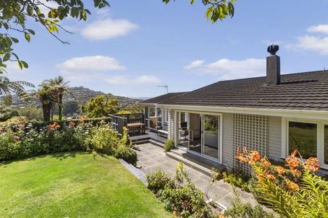 Photo of property in 58 Homewood Crescent, Karori, Wellington, 6012