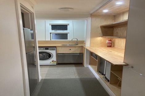 Photo of property in 30 Saint Michaels Crescent, Kelburn, Wellington, 6012