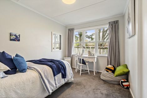 Photo of property in 2/36a Salisbury Road, Birkdale, Auckland, 0626