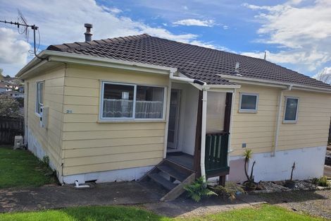 Photo of property in 26 Moire Road, Massey, Auckland, 0614