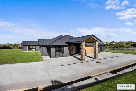 Photo of property in 21 Te Ara Aukati Terrace, Pokeno, 2471