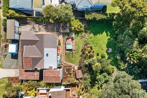 Photo of property in 5 Bank Street, Hillcrest, Auckland, 0627