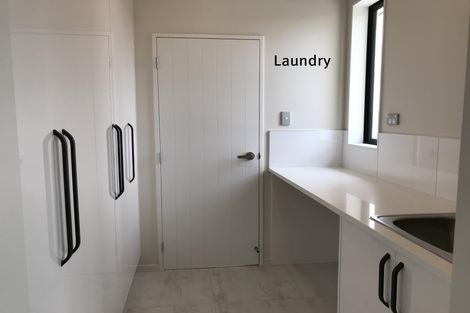 Photo of property in 13 Mclachlan Way, Pokeno, 2471