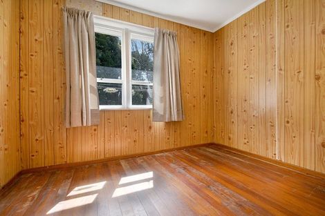 Photo of property in 6 Palmer Avenue, Glen Eden, Auckland, 0602