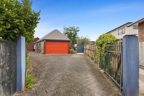 Photo of property in 1/5 Gulf Crest, Bucklands Beach, Auckland, 2012