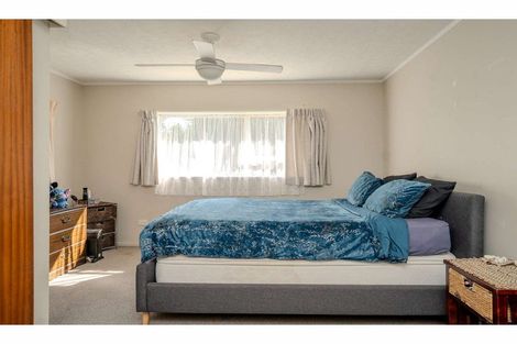 Photo of property in 11 Hawkings Crescent, Kerikeri, 0230