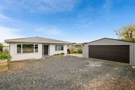 Photo of property in 9 Tomkins Street, Green Island, Dunedin, 9018