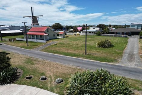 Photo of property in 32 Harbour Street, Foxton, 4814