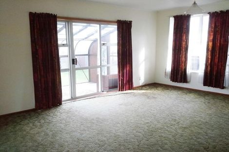 Photo of property in 16 Rangitake Drive, Spotswood, New Plymouth, 4310