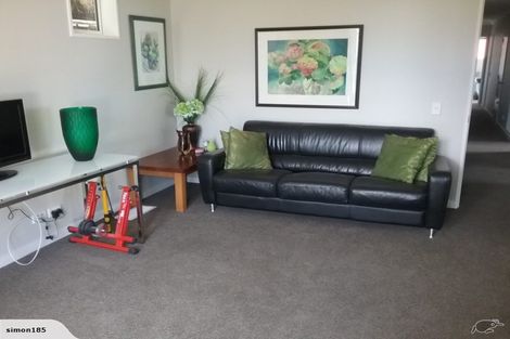 Photo of property in 6 Belleview Terrace, Mount Pleasant, Christchurch, 8081