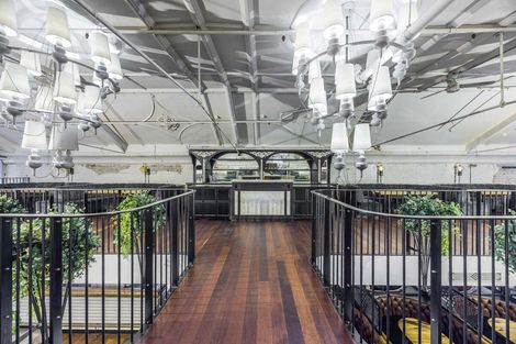Photo of property in 44a Queen Street, Northcote Point, Auckland, 0627
