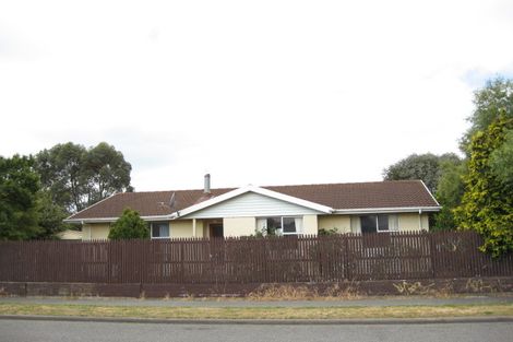 Photo of property in 29 Medina Crescent, Parklands, Christchurch, 8083
