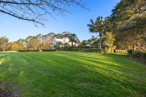 Photo of property in 70 Pomona Road, Kumeu, 0891