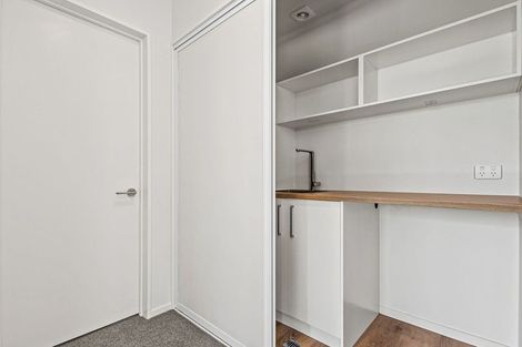 Photo of property in 230 Blenheim Road, Riccarton, Christchurch, 8041