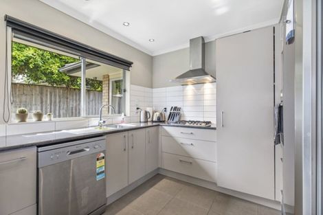 Photo of property in 13 Packspur Drive, Flat Bush, Auckland, 2016