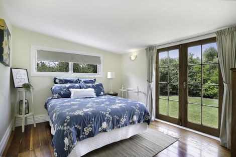 Photo of property in 120 Regent Street, Martinborough, 5711