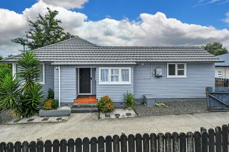 Photo of property in 111 Porchester Road, Papakura, 2110