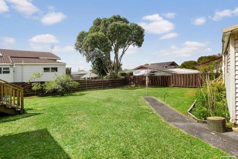 Photo of property in 19 Spence Road, Henderson, Auckland, 0612
