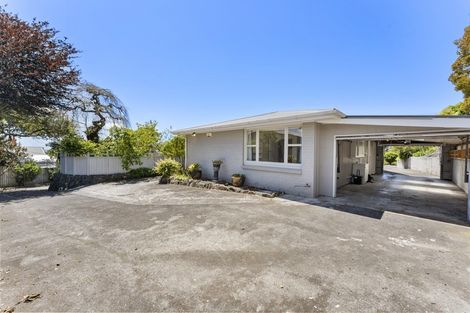 Photo of property in 335f Devon Street West, New Plymouth, 4310