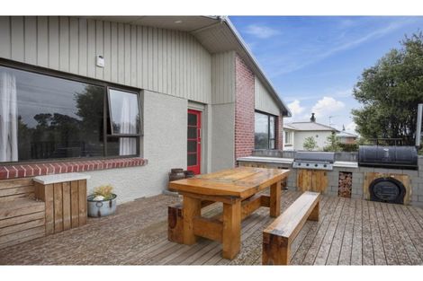 Photo of property in 15 Holloway Street, Waikiwi, Invercargill, 9810