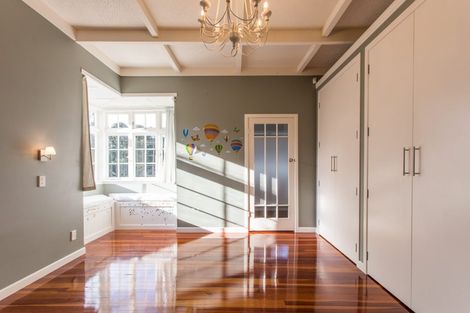 Photo of property in 16 Croydon Road, New Lynn, Auckland, 0600