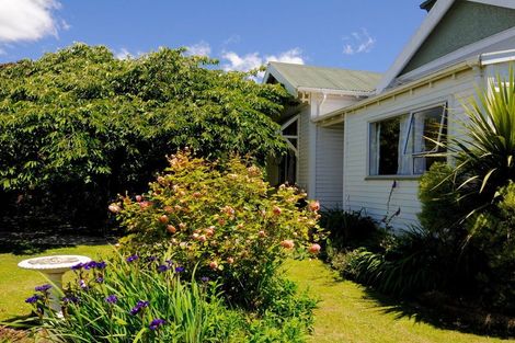 Photo of property in 30 Rhodes Street, Waimate, 7924
