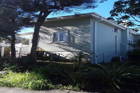 Photo of property in 1/22 Neptune Avenue, Beach Haven, Auckland, 0626