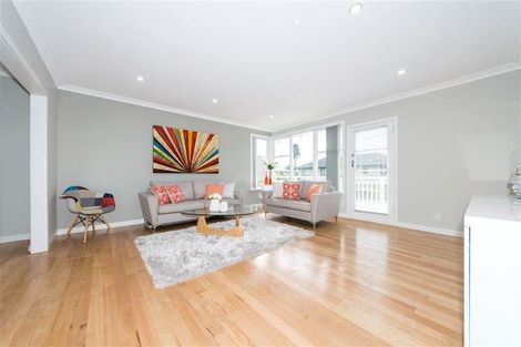 Photo of property in 4 Kelkirk Street, Kelston, Auckland, 0602