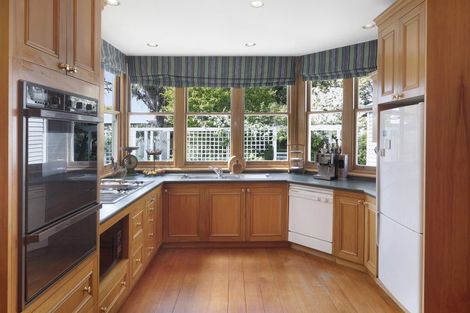 Photo of property in 86 Colombo Street, Beckenham, Christchurch, 8023