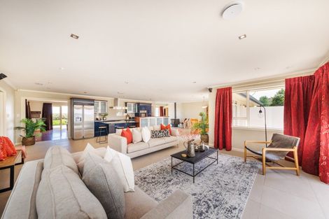 Photo of property in 5 Te Arakura Road, Newbury, Feilding, 4775