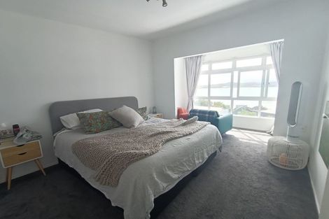 Photo of property in 277 Queens Drive, Lyall Bay, Wellington, 6022