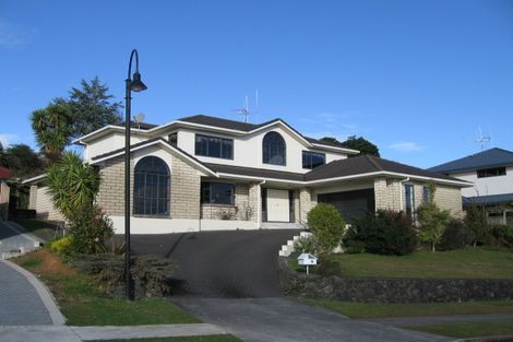 Photo of property in 14 Tironui Terrace, Western Heights, Hamilton, 3200