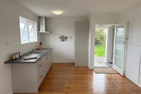 Photo of property in 12 Burbridge Road, Favona, Auckland, 2024