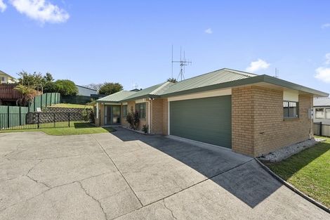 Photo of property in 8 Caulfield Place, Nawton, Hamilton, 3200