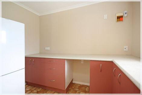 Photo of property in 27 Nuku Street, Tangimoana, 4822