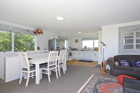 Photo of property in 142 Pukehina Parade, Pukehina, Te Puke, 3189