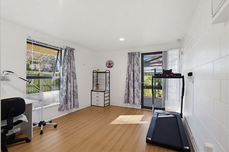Photo of property in 2/4 Bevington Street, Avonhead, Christchurch, 8042