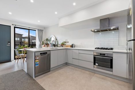 Photo of property in 6 Timu Road, Long Bay, Auckland, 0630