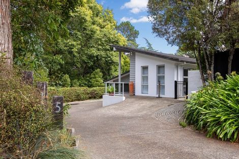 Photo of property in 15 Oakford Park Crescent, Greenhithe, Auckland, 0632