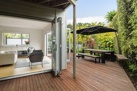 Photo of property in 131c Kowhai Road, Mairangi Bay, Auckland, 0630