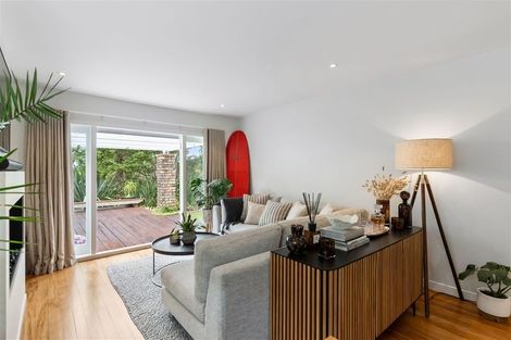 Photo of property in 33 Shetland Street, Glen Eden, Auckland, 0602